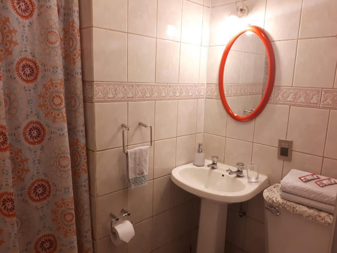 Hostal Mackay Темуко Экстерьер фото