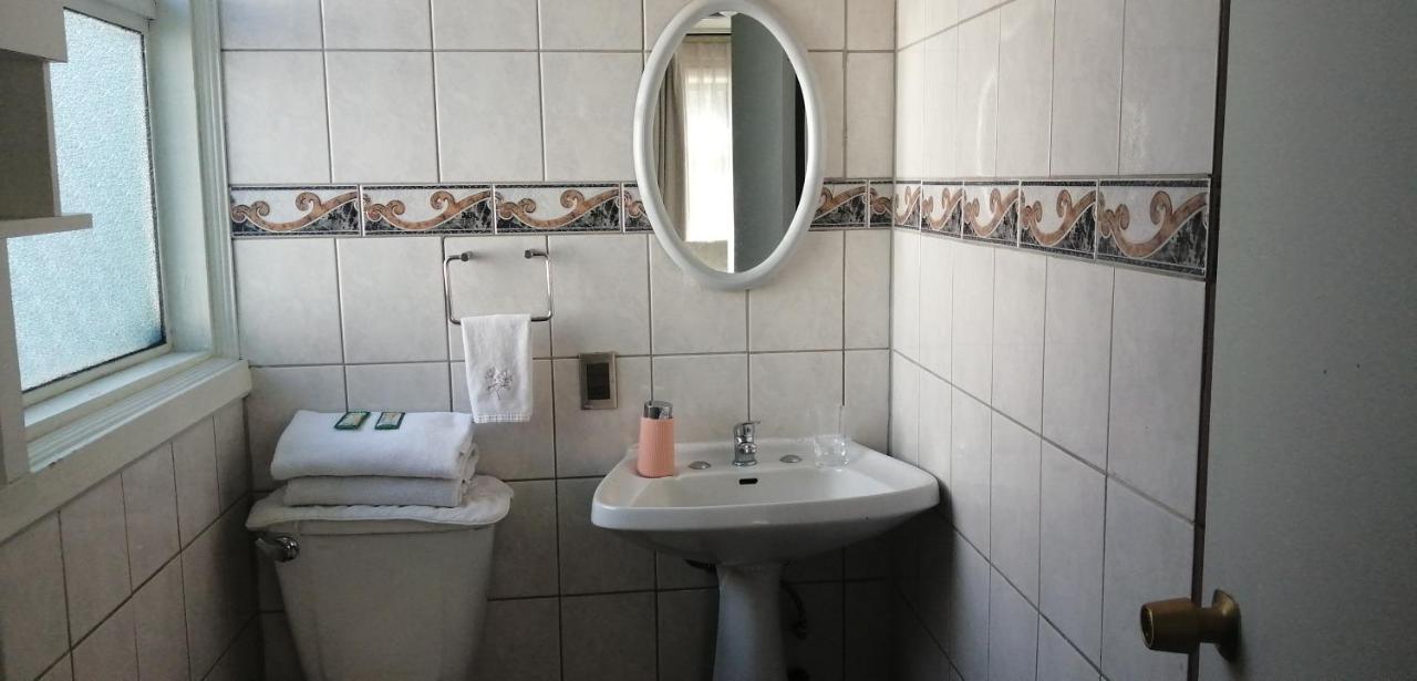 Hostal Mackay Темуко Экстерьер фото