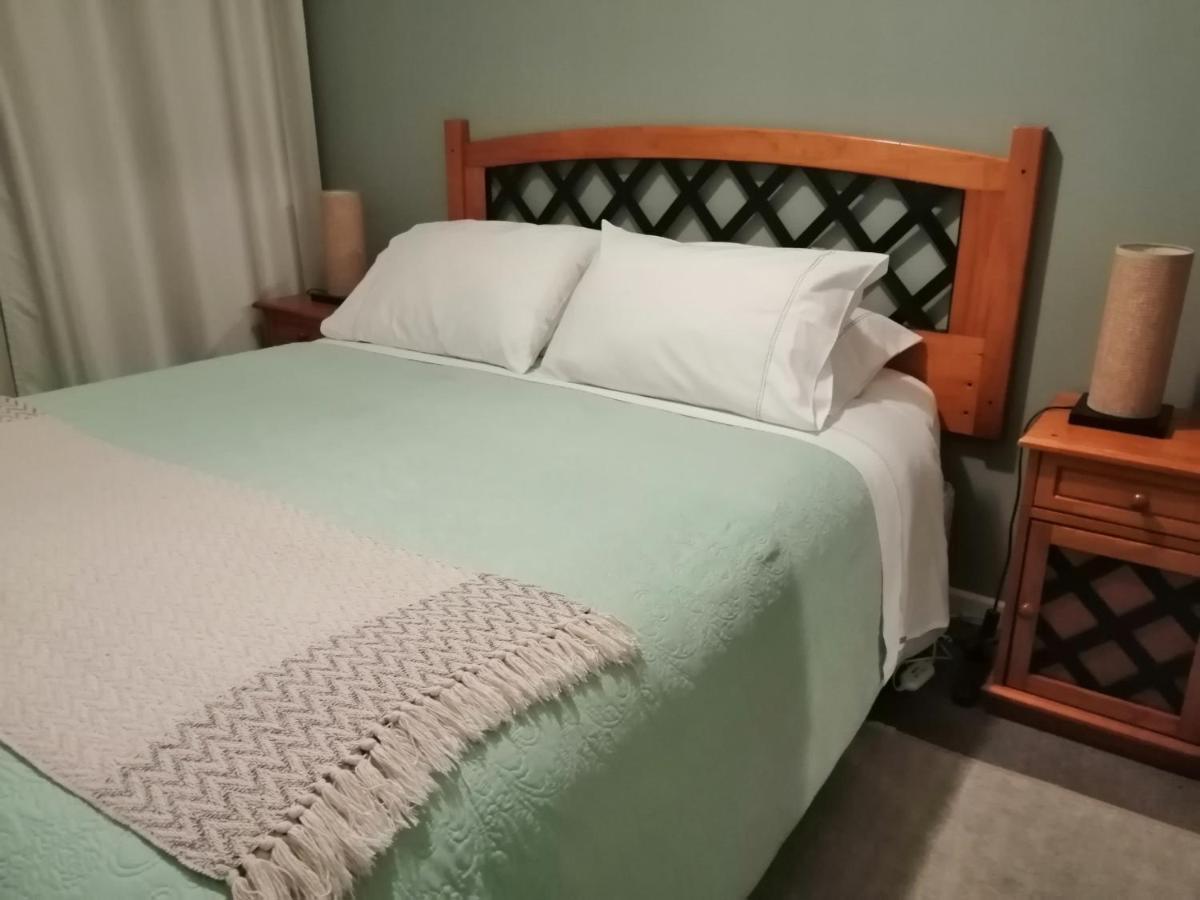 Hostal Mackay Темуко Экстерьер фото
